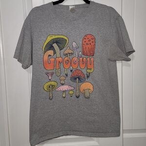 "Groovy" mushroom tee shirt size medium